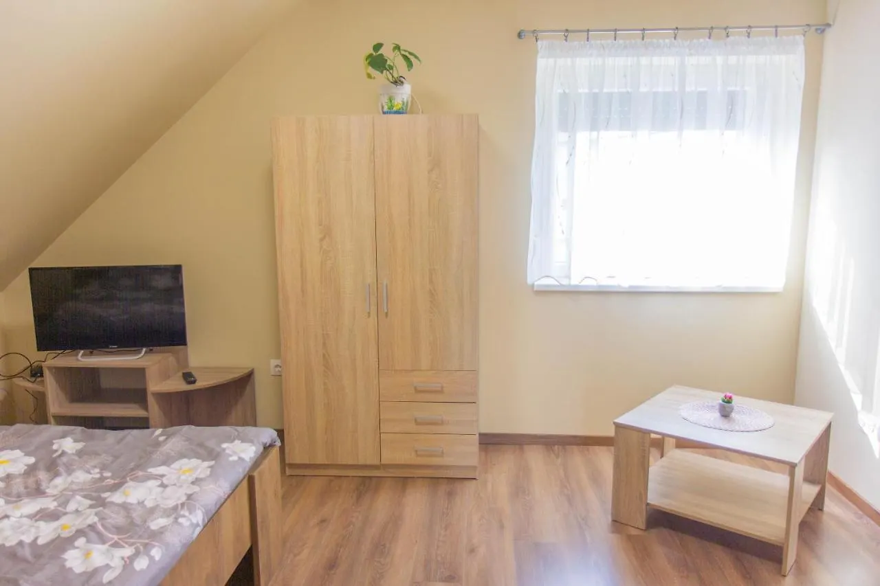 Hotel Berdi-Bene Vendeghaz Segedyn Pensjonat